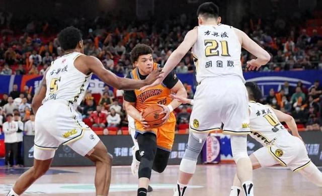 关于热血对决即将上演，球队备战挑战胜利的信息
